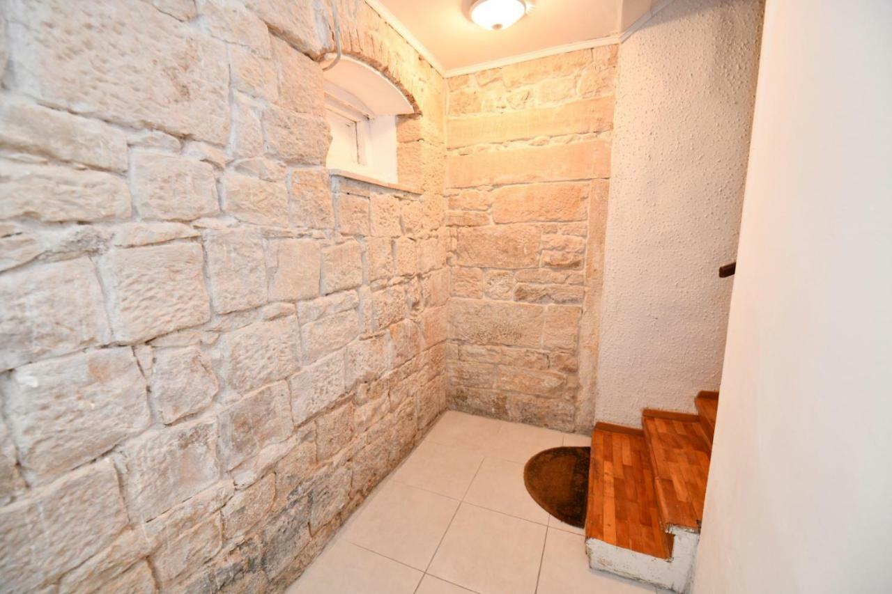 Apartment Cecilija Sinj Eksteriør billede
